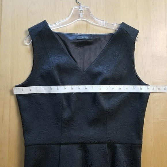 NEW! TAHARI Black Brocade Pattern Sleeveless Peplum Top Large. - Picture 5 of 7